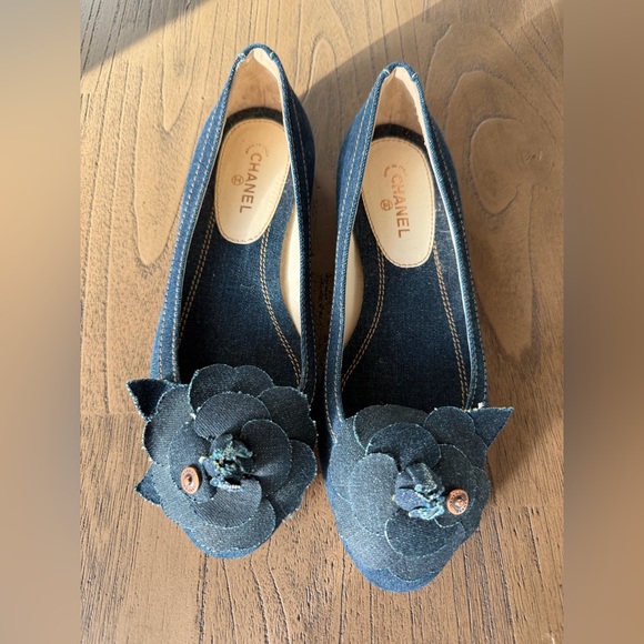CHANEL Shoes - Chanel Navy Denim Flower Flats size 37.5 ballet flats